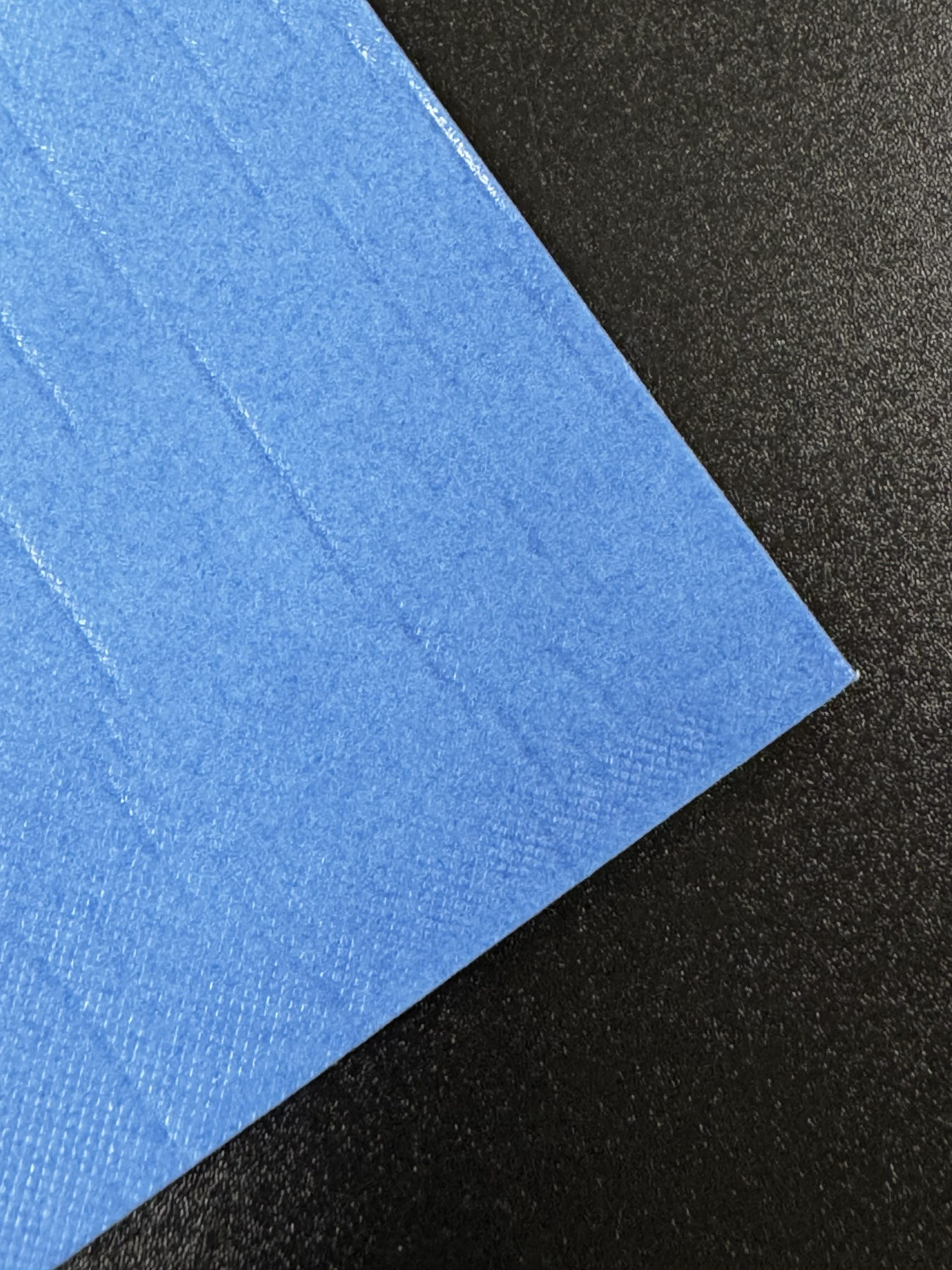 【特許取得】貼って剥がせる「サニー吸着シート」による固定・滑り止め解決策